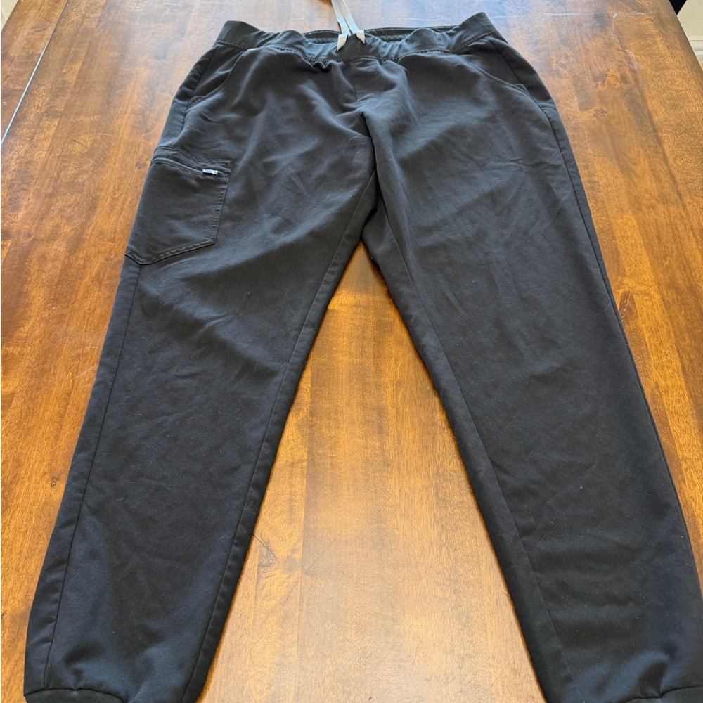 Women’s FIGS Zamora Jogger Scrub Pant Black XLT Tall